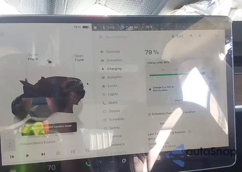 2025 Tesla Model Y Long Range Dual Motor Rear-Wheel Drive from USA, damaged, VIN 7SAYGDED9SF215904